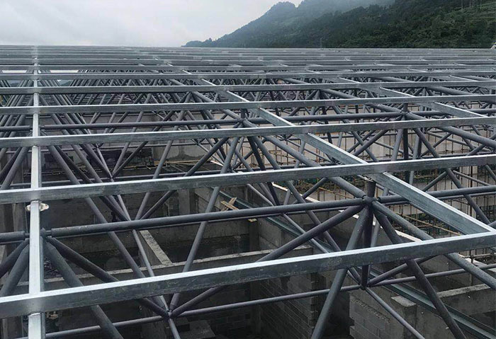 江都仁怀冠英学校艺体楼网架